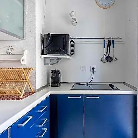 Charming With Balcony Pool -heart Of