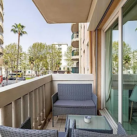 Hotel Charming With Balcony Pool -heart Of 4*