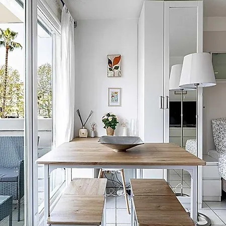 Charming With Balcony Pool -heart Of 4* Nizza