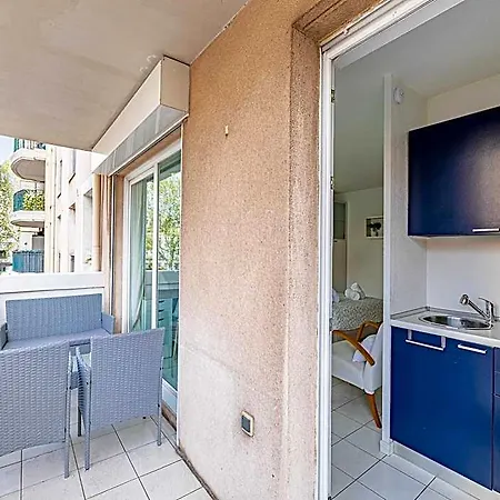 Charming With Balcony Pool -heart Of Hotel 4*